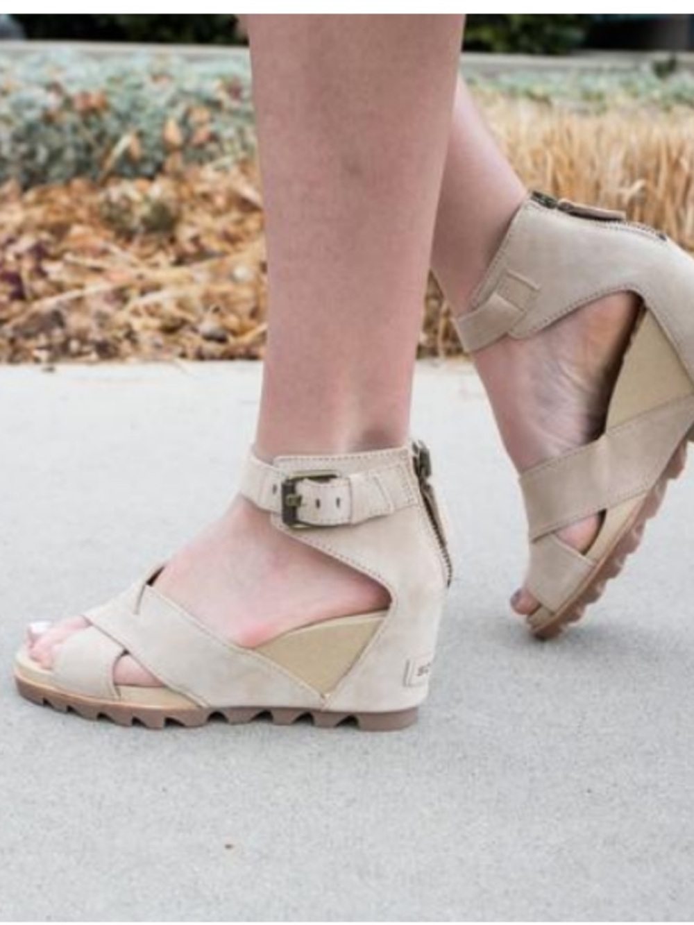 SOREL Joanie II Ankle Strap Wedge Sandals in Beige Taupe Size 10